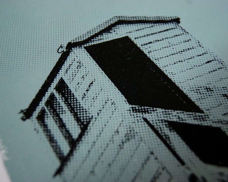 Beach rescue tower screenprint close up3